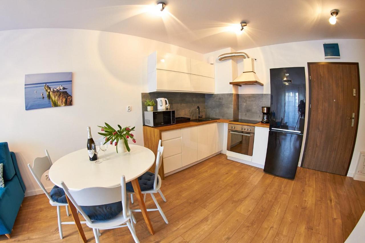 Apartamentyprzymorzu Baltycki Z Miejscem Postojowym I Ogrodkiem Kolobrzeg Bagian luar foto