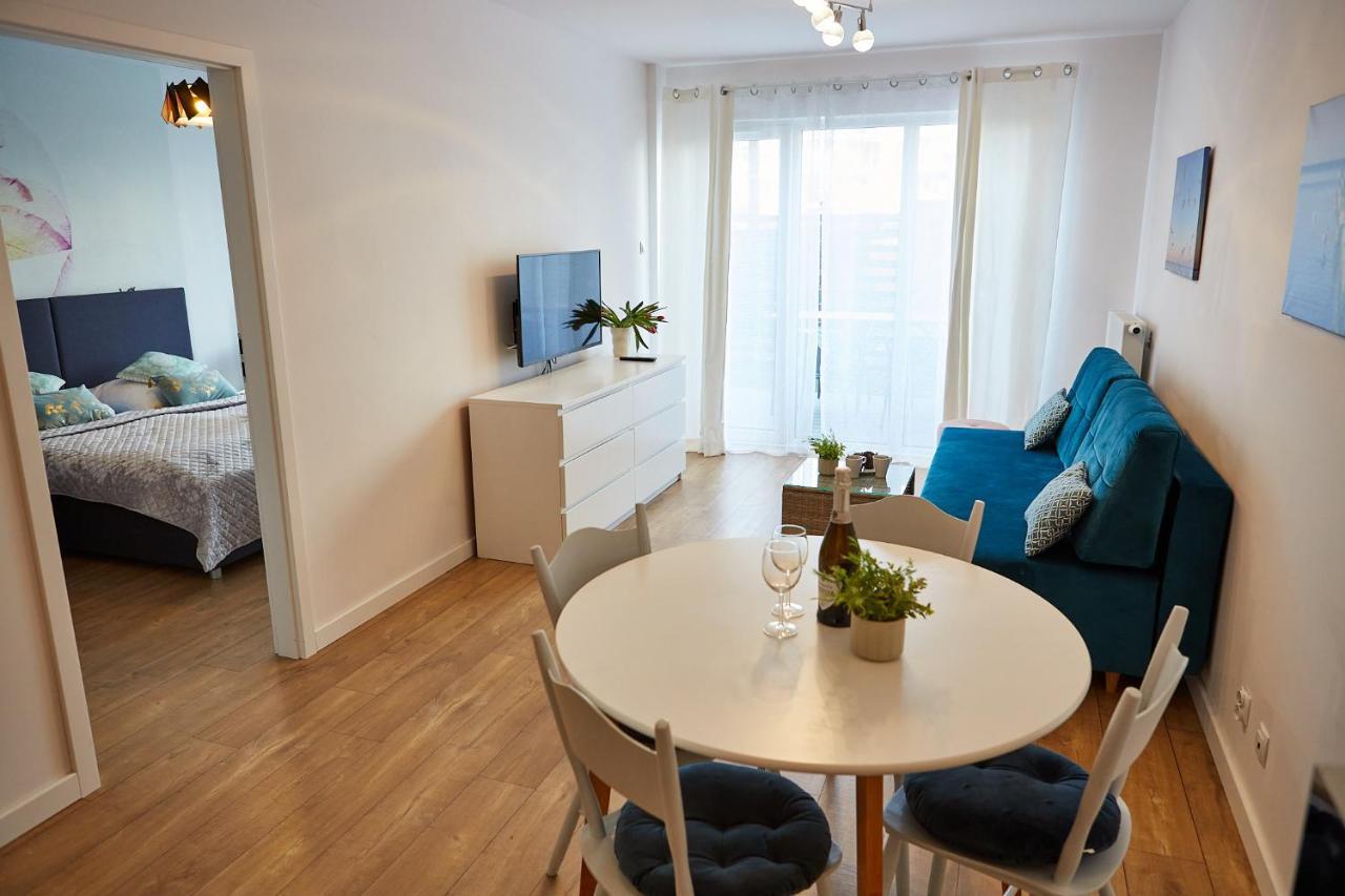 Apartamentyprzymorzu Baltycki Z Miejscem Postojowym I Ogrodkiem Kolobrzeg Bagian luar foto