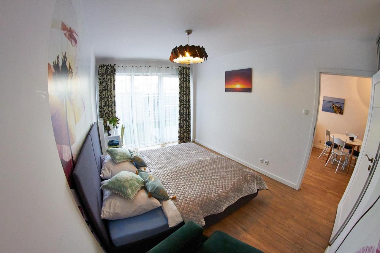 Apartamentyprzymorzu Baltycki Z Miejscem Postojowym I Ogrodkiem Kolobrzeg Bagian luar foto